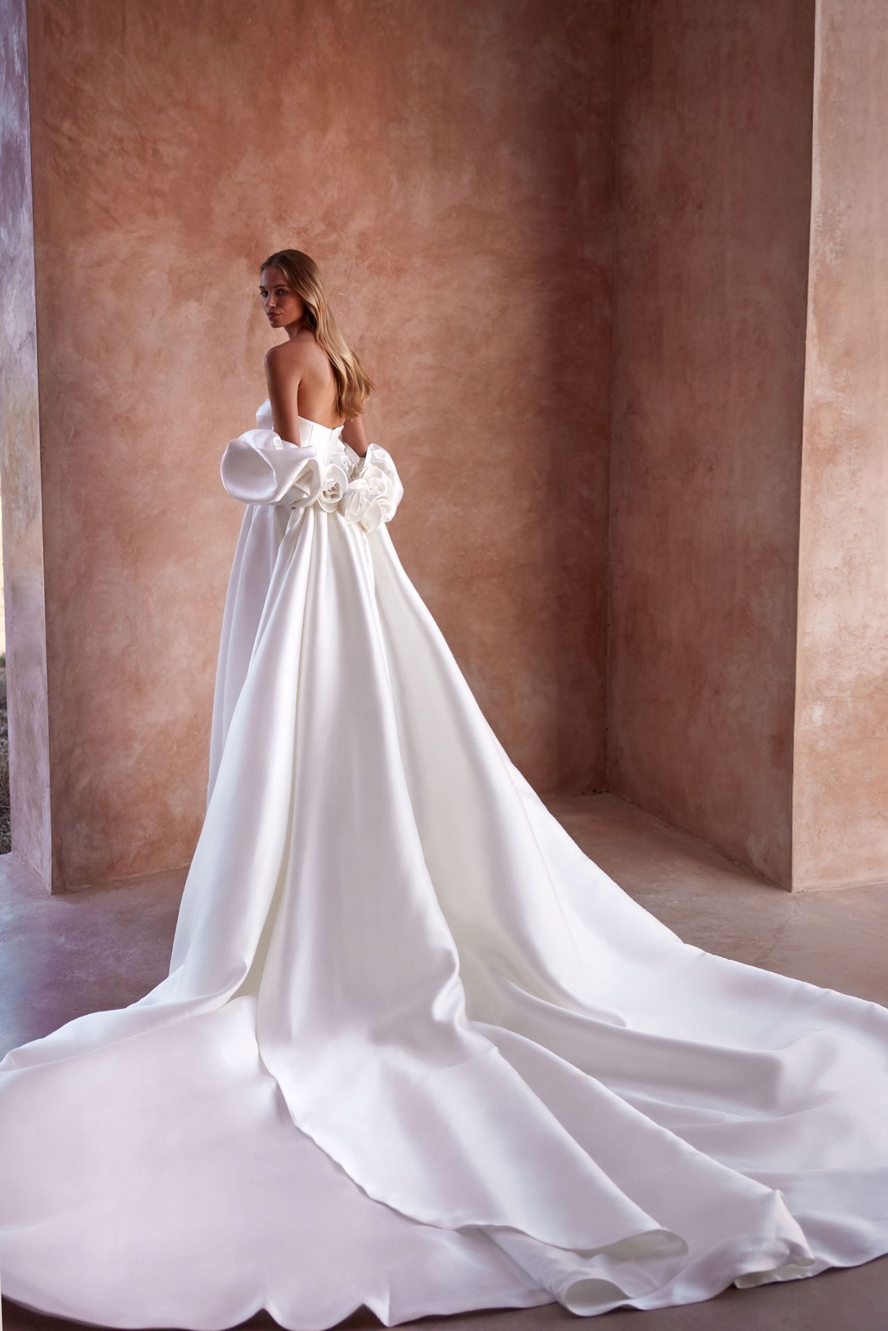 Capa Leighton — foto 3