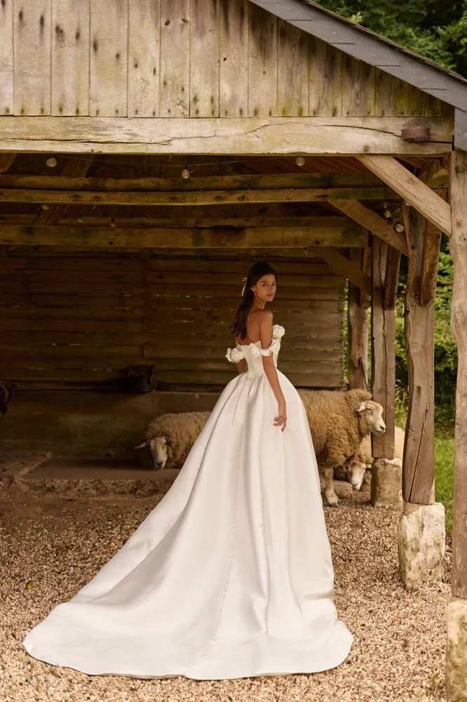 Vestido de novia Onyxelle de Milla Nova
