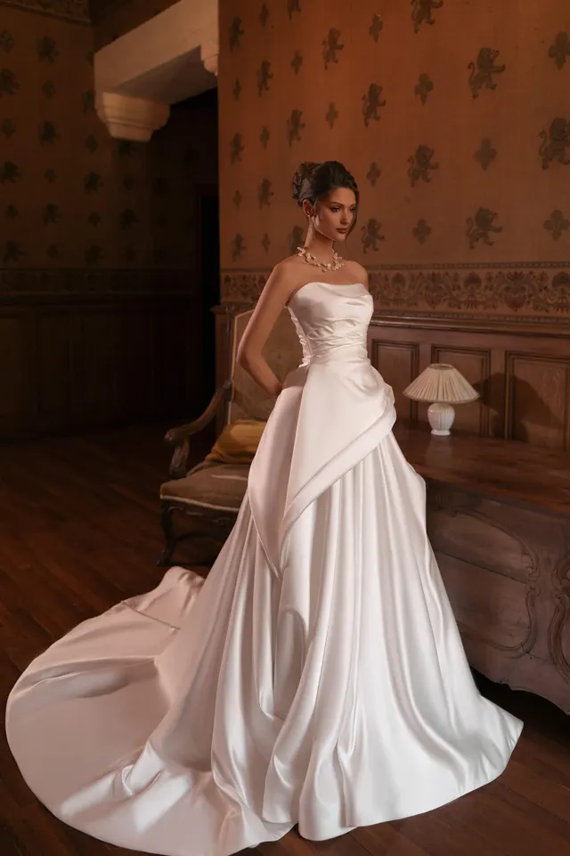 Alaia — foto 3