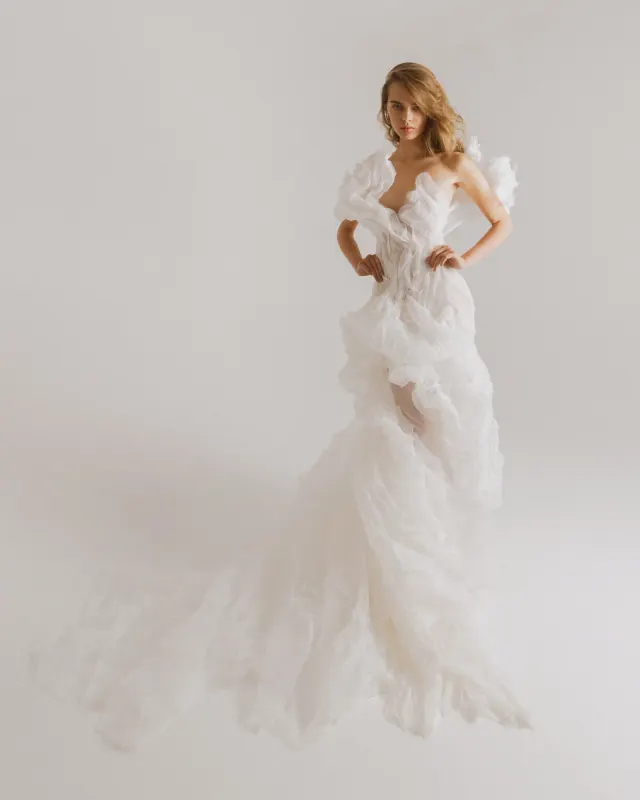 Vestido de novia Fénix de lanamarinenko