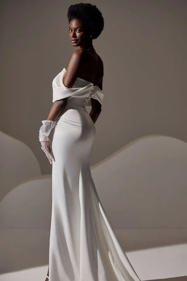 Azaria — foto 2