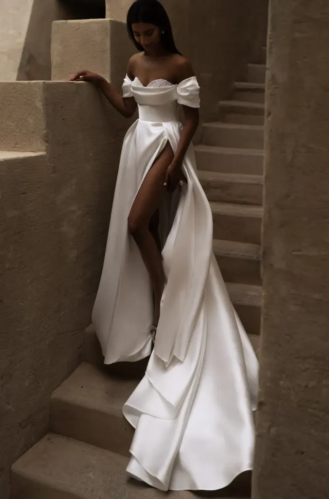 Vestido de novia Salima de Romanova